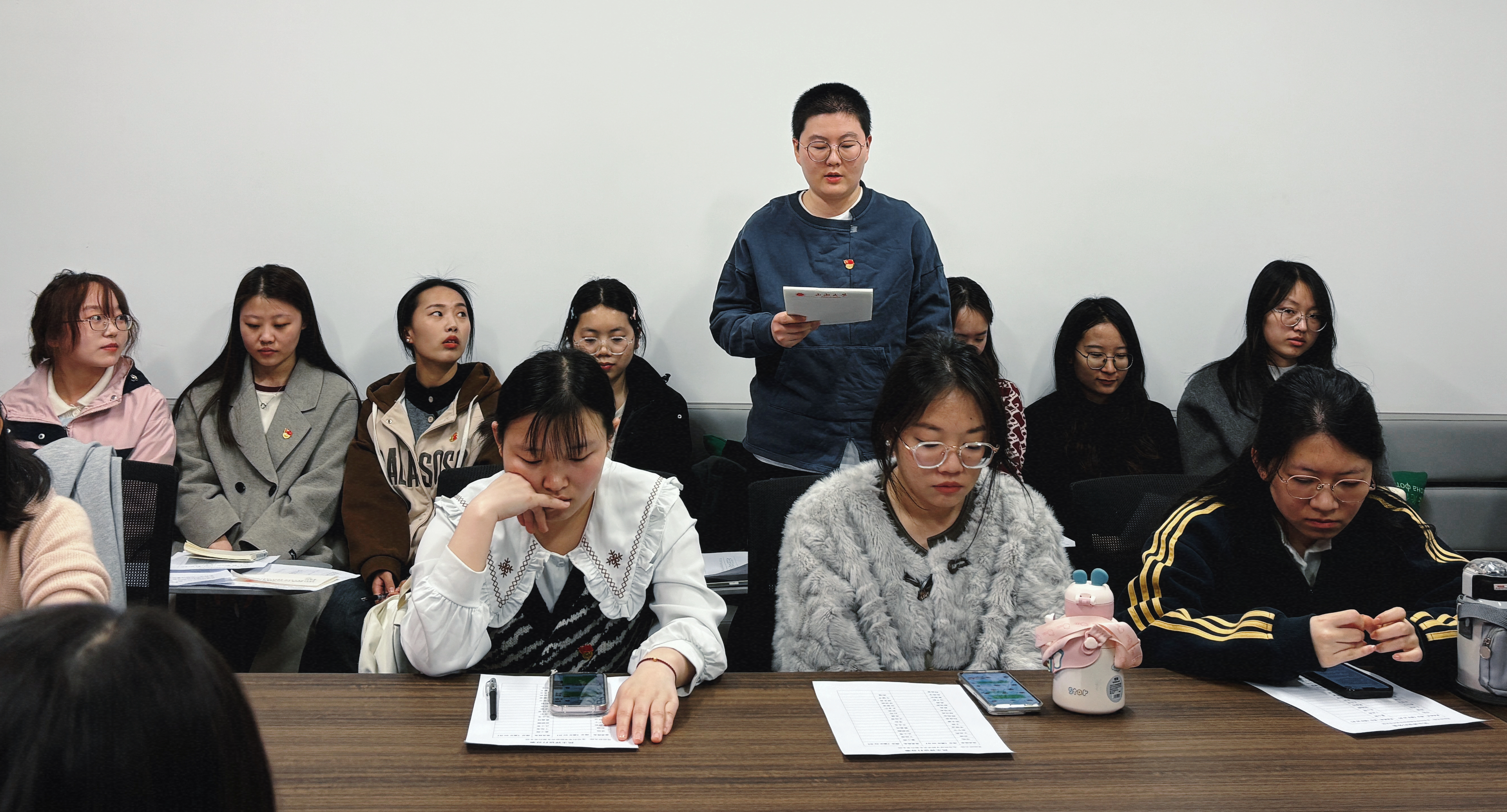 同志积极发言.jpg